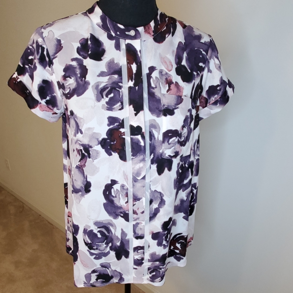 Vera Wang purple and white short sleeve blouse